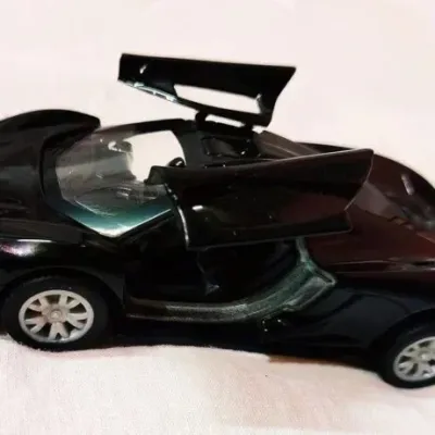 Model World – 1:32 Scale Die-Cast Car Toy for Kids & Collectors view 2